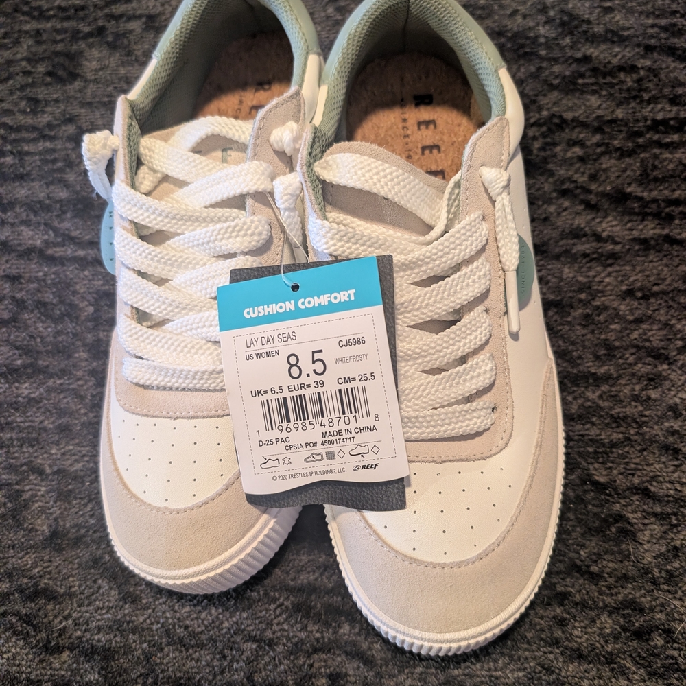 Women's Reef Sneakers Size 8.5 NWT- Make An Offer